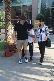 Madhuri Dixit With Family Spotted At Yauatcha Bkc Bandra Photos Filmibeat Yauatcha, bandra kurla complex (bkc), western suburbs: yauatcha bkc bandra photos