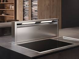 Frontale steuerung mit hochwertigen metallfarbenen knebeln. Die Vario Serie 400 Und Kochfelder Serie 400 Gaggenau