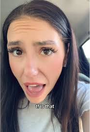 Kayla Reinhardt's Instagram, Twitter & Facebook