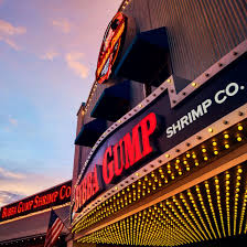 Comida deliciosa y trivias (trivia) de . Bubba Gump Shrimp Co Restaurant Market Universal Citywalk Orlando