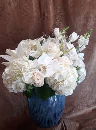 Fast delivery of a huge range of all occasion flowers, to suit all tastes and budget. Limited Edition Collectable True Blue In Los Angeles Ca Andre S House Of Floral Design