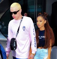 Once the reports about him and ariana grande being a couple started surfacing, this. Ariana Grande Freund