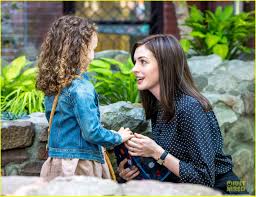 The actress showed off a new, deep chocolatey brown lob for fall and we are simply enamored. Anne Hathaway Dons Long Hair Wig On The Intern Photo 3142771 Anne Hathaway Pictures Just Jared