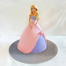 Fiesta themed birthday cake papel picado and flowers are gumpaste. Order Pastel Pretty Barbie Fondant Cake 2 5 Kg Online At Best Price Free Delivery Igp Cakes