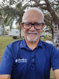 Javier hoy cumplí 75 años.