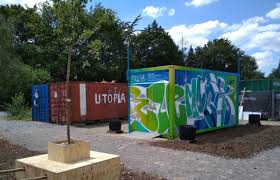 Garage projects are side projects that microsoft employees like truong build for fun on their nights and weekends. Eine Garage Auf Dem Weg Zum Dreifachen Gewinn Utopiastadt