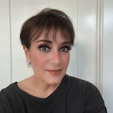 THE ENERGY HAS SHIFTED: Coldplay's Chris Martin paused his concert in  London and asked the 80,000+ people in attendance to “SEND LOVE” to Charlie  Kirk's family — and people were cheering! The