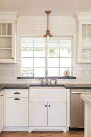 Modern Farmhouse Kitchen Sink 7 Ideas Rustic Kitchen Sinks Small Kitchen Backsplash Farmhouse Sink Kitchen