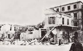 Él mismo decoró la habitación, con muebles sencillos y sus propios cuadros colgados en la pared. El Dormitorio De Van Gogh En Arles Tres Versiones Harte Con Hache