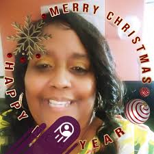 What do yall think the difference is between a pie and a cobbler???