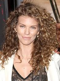 Annalynne Mccord Natural Hair Google Search Curly Hair Styles Curly Hair Styles Naturally Curly Hair Inspiration
