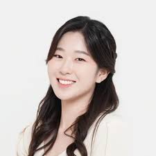 Why did you move to Korea?" This is the first question people ask when they  learn I'm a 2nd gen Korean-American living in Seoul. To many it sounds  backwards to leave the