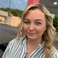 30+ "Comeno" profiles