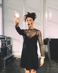 Yungblud In 2020 Fashion Beautiful People Celebs