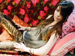 Miranda taylor cosgrove (born may 14, 1993) is an american actress and singer. Miranda Cosgrove Quotes Underwear Slip Drake And Josh Desktop Background