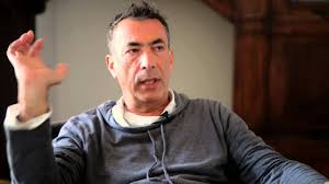 Hubert von goisern hat mit seiner musik auf einzigartige weise die musik der moderne mit der österreichischen volksmusik verbunden. Hubert Von Goisern Interview Brenna Tuat S Schon Lang Federn April 2015 Youtube