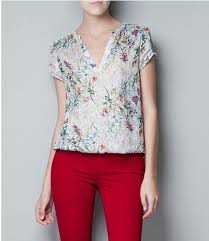 Camisa De Seda Feminina Manga Curta Blusas De Seda Estampada Buscar Con Google Blusa Floral Blusas Decotadas E Blusas