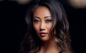 Seven Reasons Why Flash Portraits Are Better Than Natural Light Camera Settings Portrait Photography Best Digital Camera