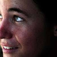 U.S. Navy Petty Officer 3rd Class Lindsey Bakke (left),