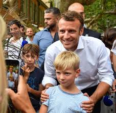 France opens up vaccination to all adults from may 31. Frankreich Streit Uber Kunstliche Befruchtung Welt