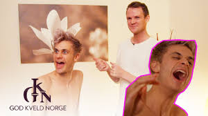 Escaperoom med chris og victor: Her Overraskes Victor Sotberg Av Kjaeresten Youtube
