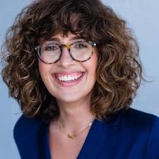 Being in the creative/marketing field, impossible for me not to mention the  Super Bowl commercials today.