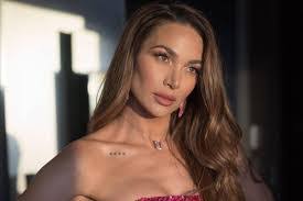 Juanita Lira's Instagram, Twitter & Facebook