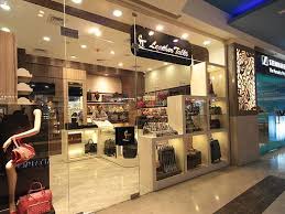 Beat The Heat This Summer By Making A Pleasant Visit To Quest Mall One Of The Most Famous Shopping Mall In Kol Luxury Retail Store Luxury Retail Beat The Heat
