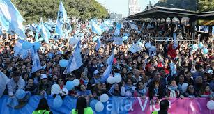 Conjugare online pentru verbul protestieren în limba germană la toate timpurile verbale. Tausende Protestieren In Argentinien Gegen Teillegalisierung Von