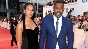 Antonio de la torre ретвитнул(а) elías bendodo. Idris Elba Le Pide Matrimonio A Su Novia En Un Cine