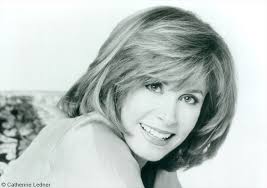 Stefanie Powers: “Voor 'Hart to Hart' werd altijd een kader gecreëerd dat  de personages een reden van bestaan gaf”