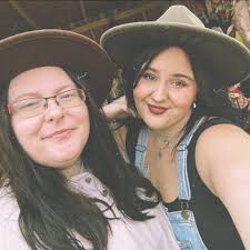 🗝 1979 N Susquehanna Trail, York, Pennsylvania 17404 🗝 c.1918 • 2,412  square feet • 4 bedrooms • 1.5 baths • 0.32 acre • $319,900! Thanks to  Carol for sending this one