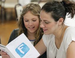 East Bridgewater Commercial Club honors moms with brunch