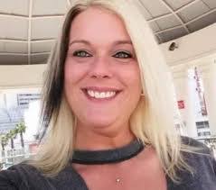 Kelly Wagoner's Instagram, Twitter & Facebook