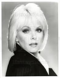 Ann Jillian's Instagram, Twitter & Facebook