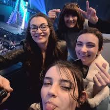 Shelley Jane (@shelleyjane76) • Threads, Say more