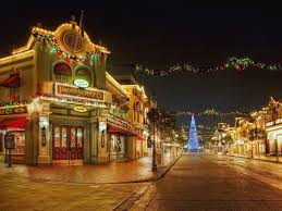 Disneyland Main Street Decorations In Christmas Disney Wallpaper Disneyland Christmas Disney World Christmas Disneyland Main Street