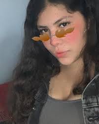 Victoria Basurto's Instagram, Twitter & Facebook