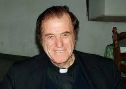 Padre Michele Vassallo, apostolo Rinnovamento Carismatico Cattolico e  fondatore della Comunità Carismatica Cattolica "Servi di Cristo Vivo". Si è  spento all'alba, Padre Michele Vassallo, fondatore dei Servi di Cristo Vivo  e figura