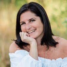 Roxanne Burrows's Instagram, Twitter & Facebook