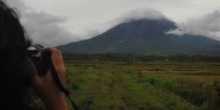 Mata air di sekitar pegunungan kendeng merupakan sumber air utama untuk memenuhi kebutuhan warga sekitar dan sarana irigasi pertanian. 6 Manfaat Gunung Bagi Kehidupan Manusia Dan Lingkungan Yang Jarang Diketahui Merdeka Com