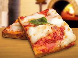 L'impasto risulta gustoso grazie al mix di farina bianca e di farina integrale ed è reso morbidissimo dall'utilizzo dell'olio di oliva. Le Migliori Pizze Al Taglio In Italia Una E Fatta In Sardegna Ecco Quale Sardegna Remix