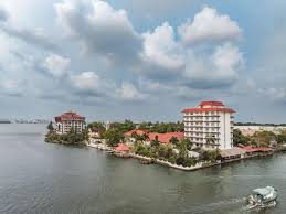 Taj Malabar Resort & Spa, Cochin ...