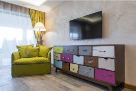It's a trend that goes hand in hand with diy, making shabby chic accessible to transforming furniture pieces for use in shabby chic style is fun and economical. Hit The Right Note With The Shabby Chic Aesthetic