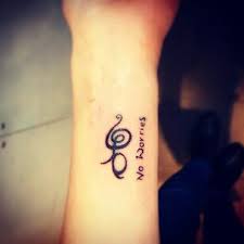 Most hakuna matata ink involves text, starting with stylized or cursive hakuna matata word tattoos. My No Worries Hakuna Matata Symbol Tattoo Arm Friendship Tattoos Hakuna Matata Symbol Arm Tattoo