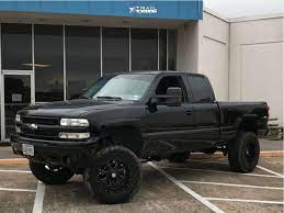 2001 Chevrolet Silverado 1500 Wheel