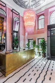 22 Cool And Captivating Hotel Lobbies In 2020 Lobby Design Room Mate Hotel Hotel Inspiration