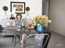 Anna Wintour On Picking Theresa May To Star In Us Vogue Anna Wintour Anna Wintour Style Vogue Editor In Chief