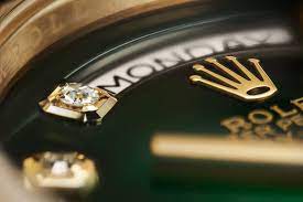 This includes the best watch brands known as the holy trinity which is comprised of patek philippe, audemars next in our famous watch brands list is the oldest continuously operating watchmaker in the world. 55 Best Luxury Watch Brands The Ultimate Watch Guide 2021