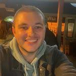 Aaron Belleth's Instagram, Twitter & Facebook